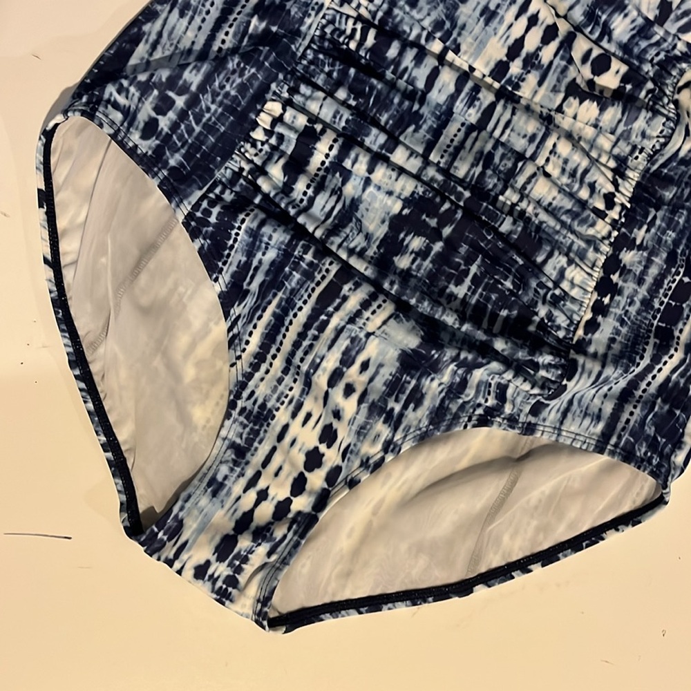 NWT Torrid Vixen swimsuit - size 1 - Picture 10 of 12